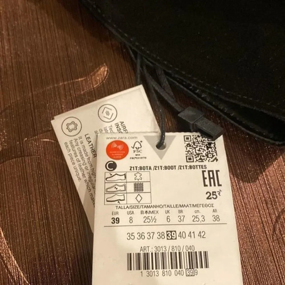 Zara Boots  
COWBOY SPLIT LEATHER HEELED ANKLE BOOTS - Picture 8 of 10
